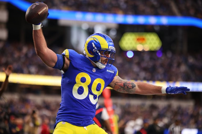 TE Tyler Higbee is returning to the Rams to begin a second decade with the team, AP source says | iNFOnews.ca
