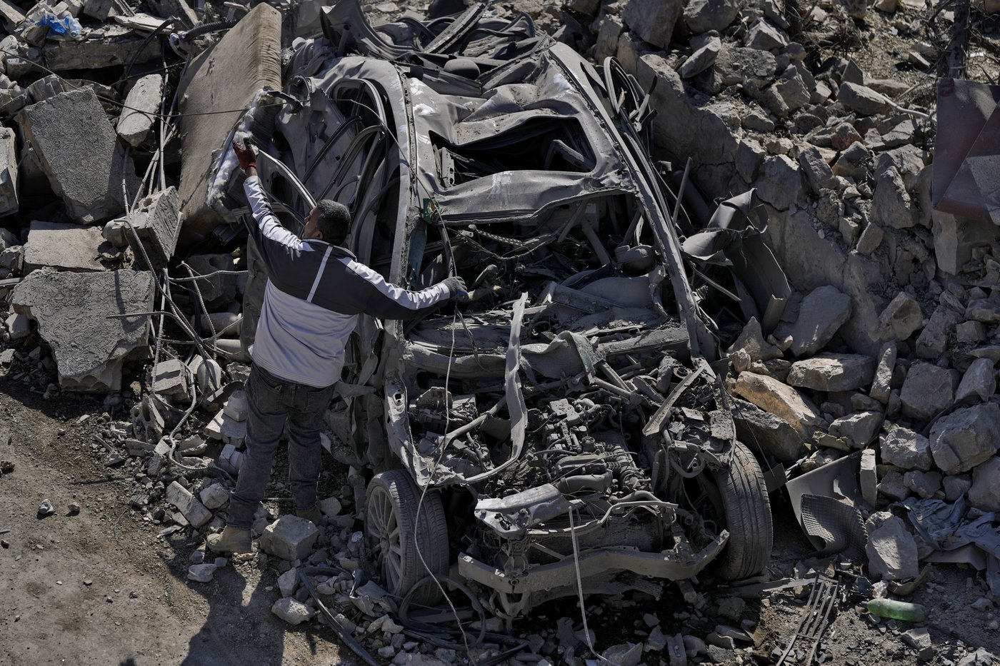 Hezbollah chief says group will hold out in its war with Israel for 'suitable' cease-fire terms | iNFOnews.ca