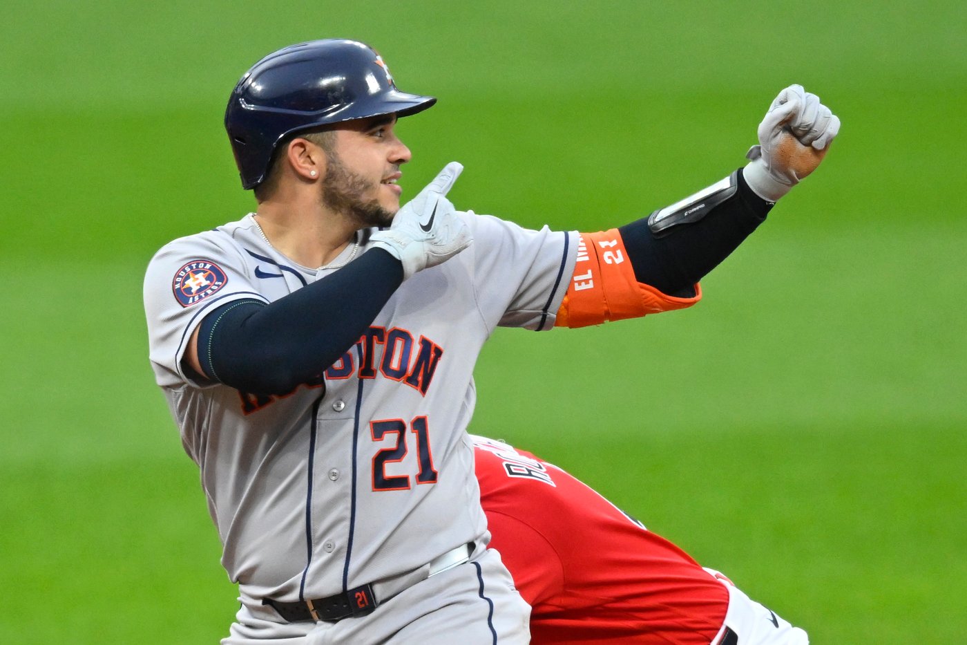 Chase DeLauter's bases-loaded triple helps Guardians rally for 8-5 victory over Astros | iNFOnews.ca Chase DeLauter's bases-loaded triple helps Guardians rally for 8-5 victory over Astros | iNFOnews.ca
