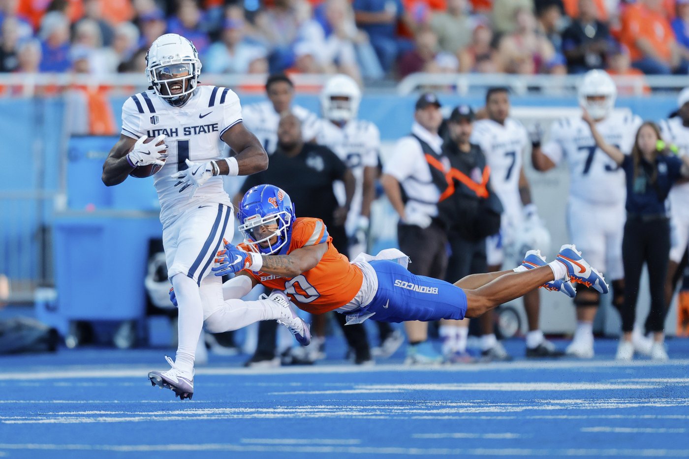 Ashton Jeanty, Maddux Madsen power No. 21 Boise State past Utah State, 62-30 | iNFOnews.ca Ashton Jeanty, Maddux Madsen power No. 21 Boise State past Utah State, 62-30 | iNFOnews.ca