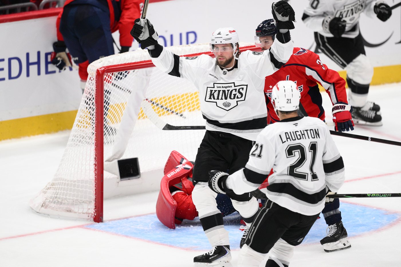 Kings pick up long-awaited first win of season with their best offensive output so far | iNFOnews.ca Kings pick up long-awaited first win of season with their best offensive output so far | iNFOnews.ca