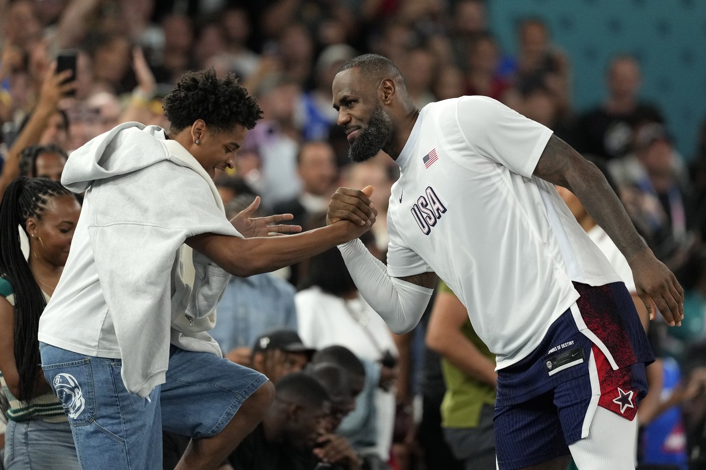 Kiyan Anthony will follow in his father Carmelo's footsteps and go to Syracuse | iNFOnews.ca