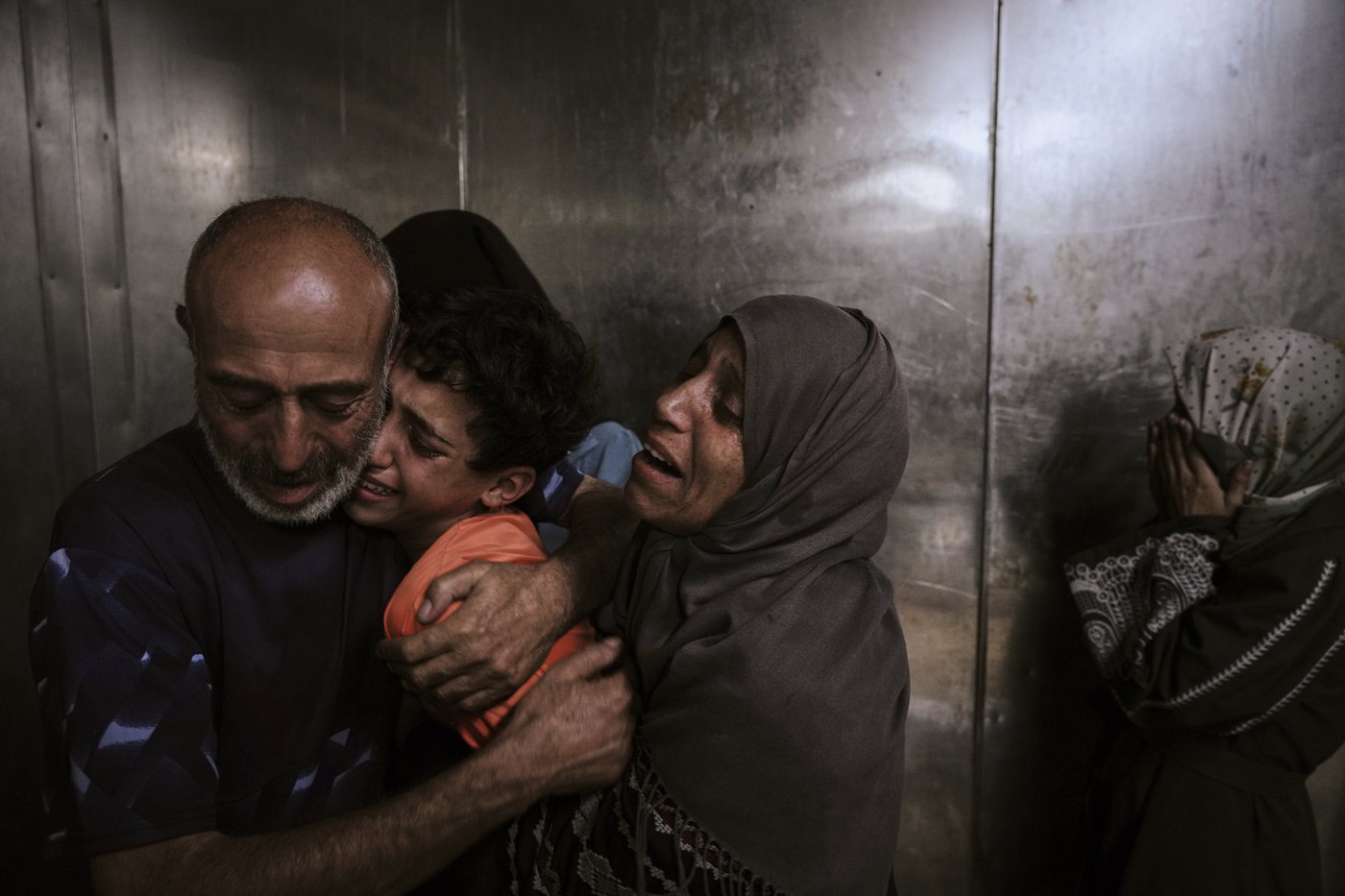 Dozens killed seeking aid in Gaza as Israel weighs further military action | iNFOnews.ca