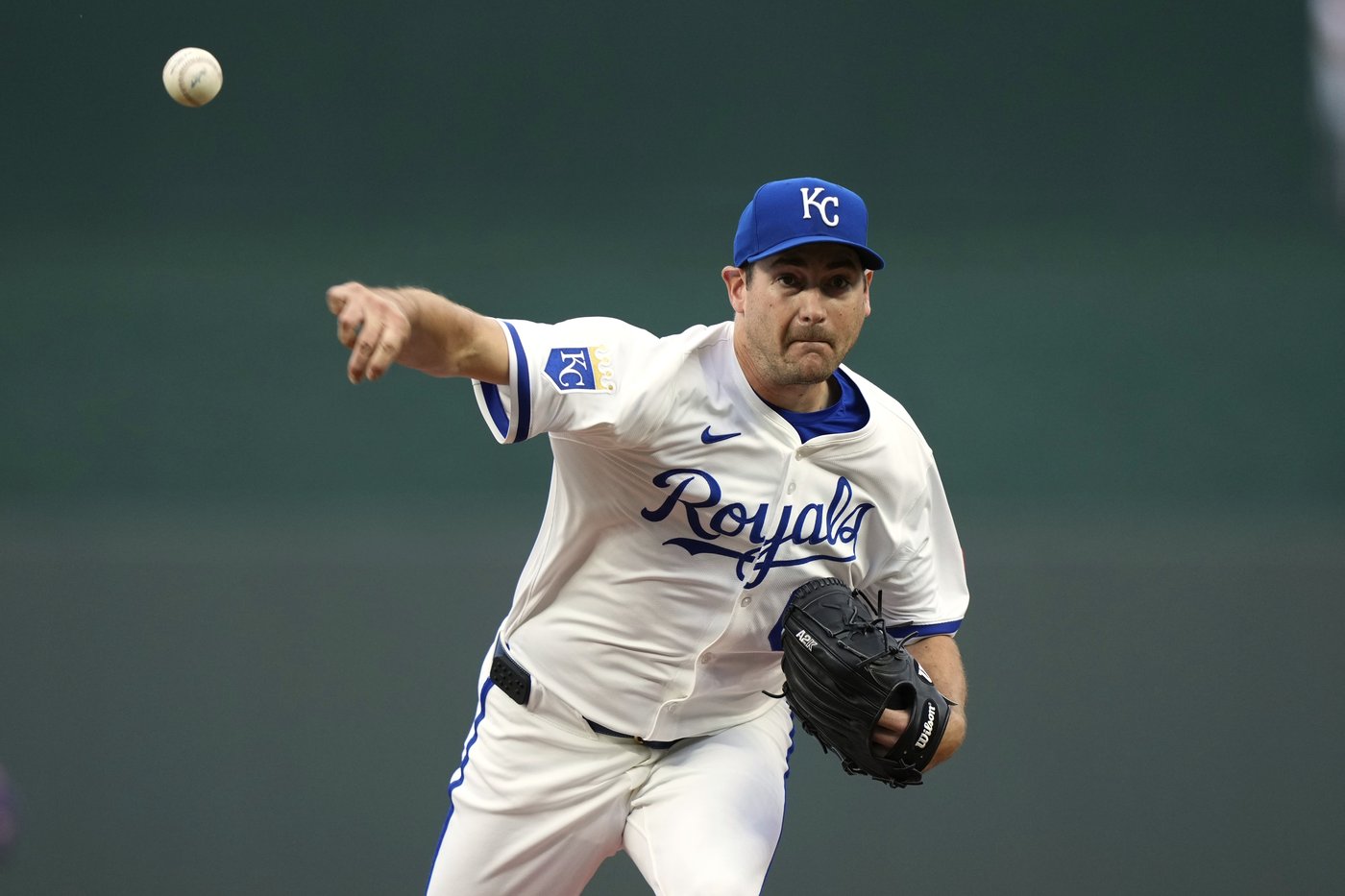 Witt has RBI single in 9th to rally Royals to 4-3 win over White Sox | iNFOnews.ca