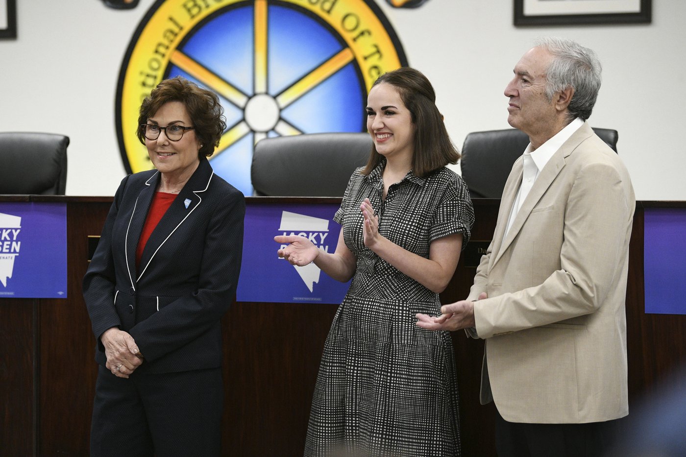 Democratic US Sen. Jacky Rosen is reelected in Nevada, securing battleground seat | iNFOnews.ca Democratic US Sen. Jacky Rosen is reelected in Nevada, securing battleground seat | iNFOnews.ca
