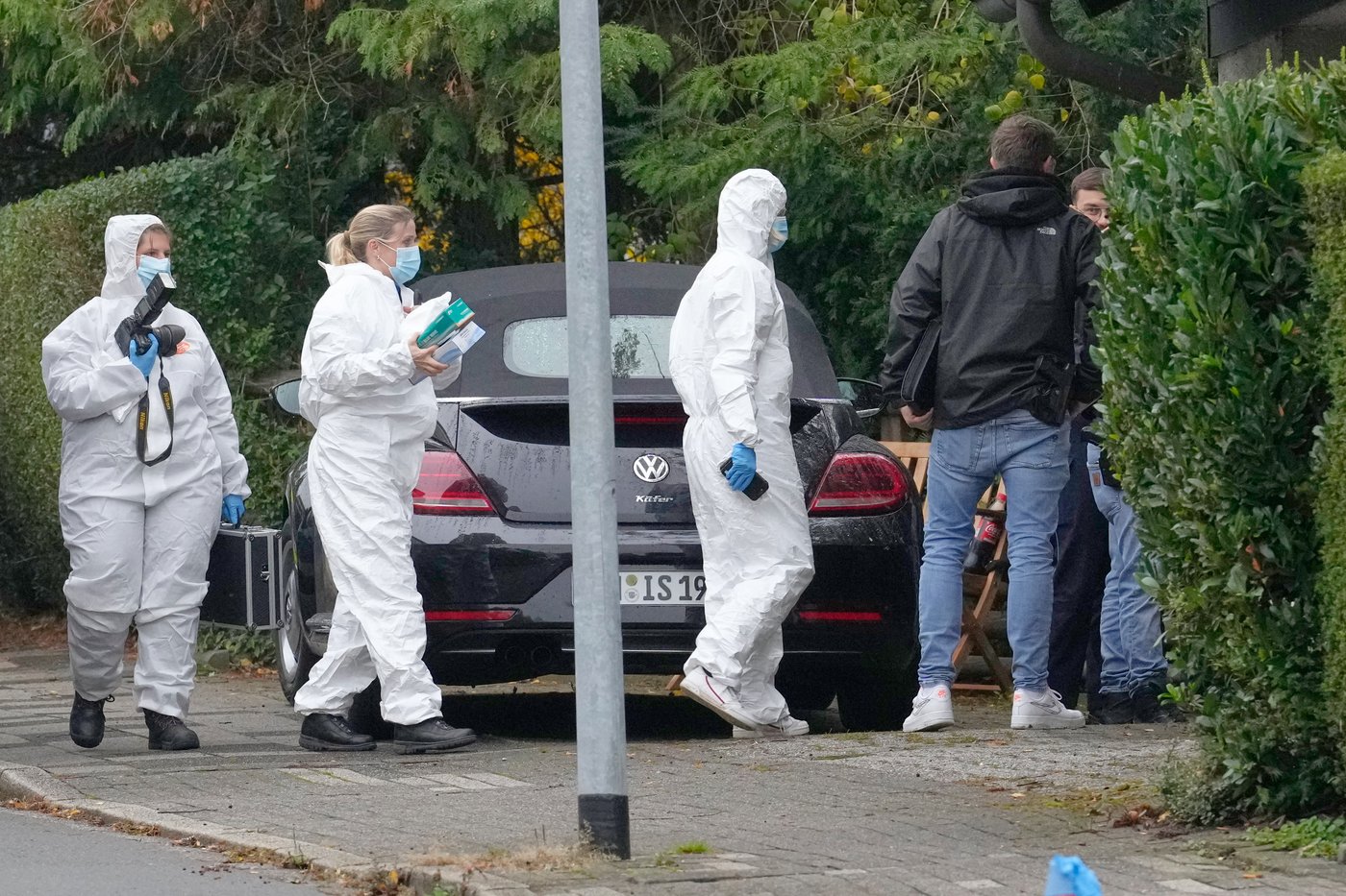 Daughter suspected in an attack on a newly elected mayor in Germany | iNFOnews.ca