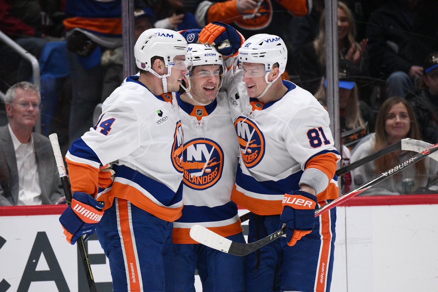 Capitals top Islanders 4-1 to pull within 2 points of 3rd place in the Metropolitan Division | iNFOnews.ca