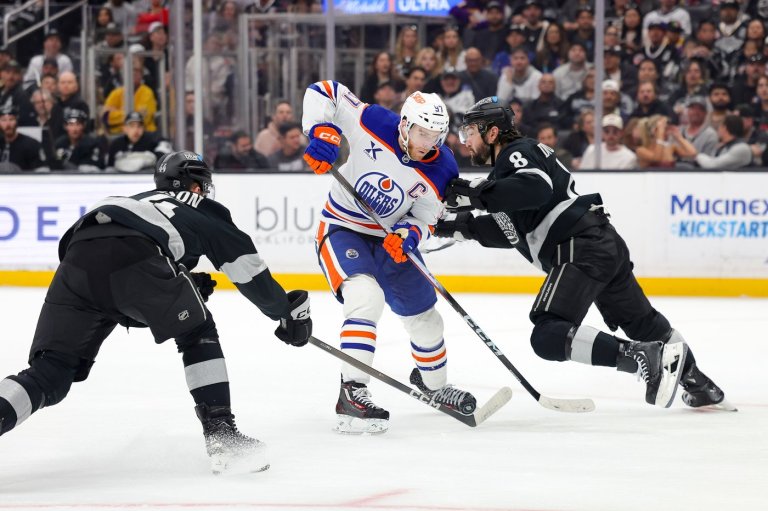 Oilers clinch post-season berth following Jets' loss to Flyers | iNFOnews.ca