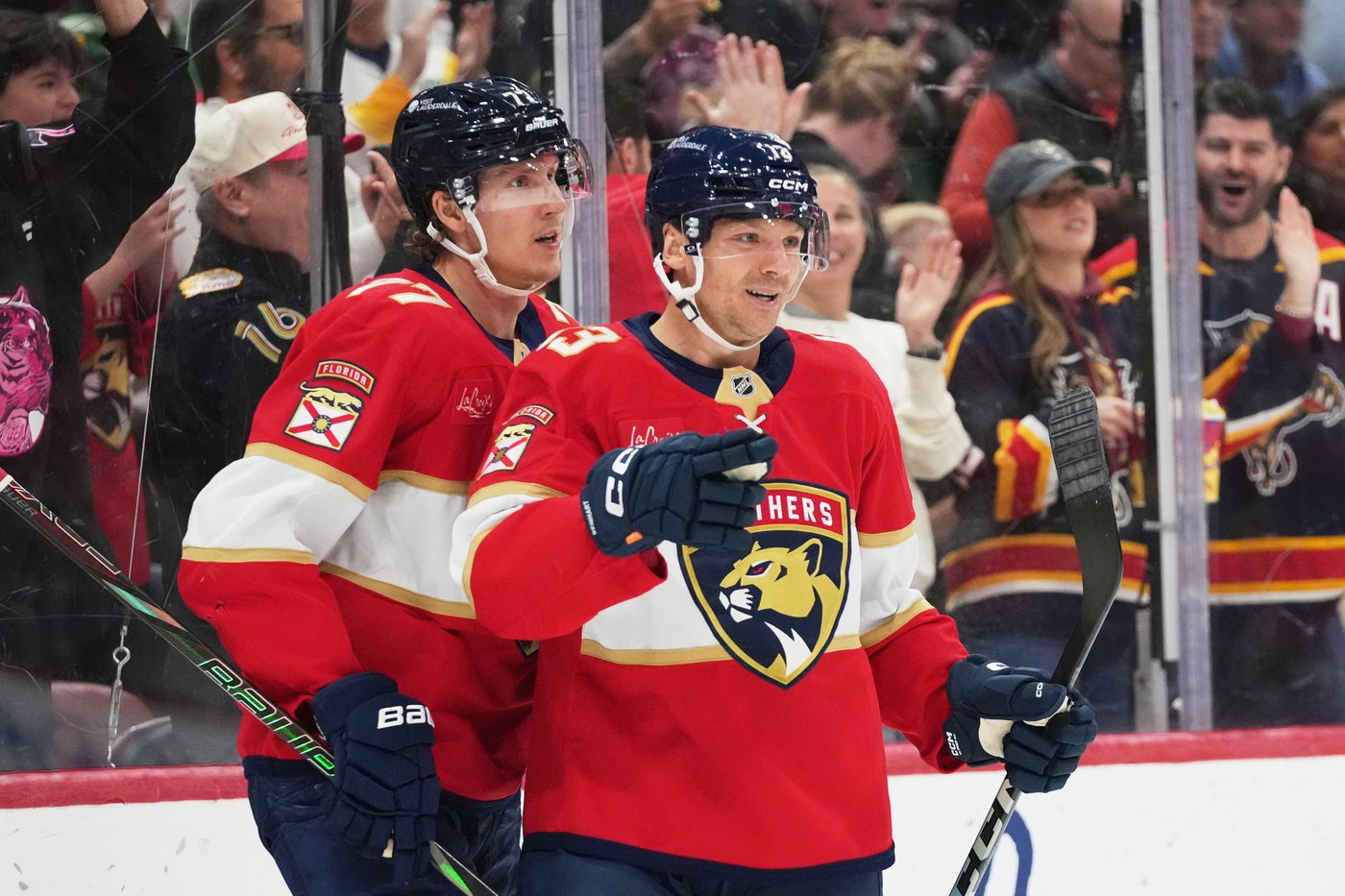 Brad Marchand gets deciding goal in shootout, Florida beats Dallas 4-3 | iNFOnews.ca