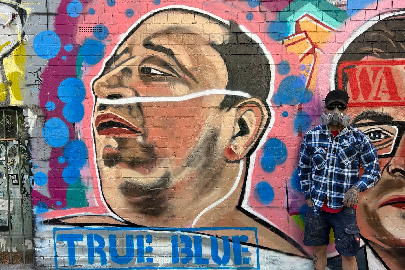 Families of Bondi Beach victims demand more federal action on antisemitism and security failures | iNFOnews.ca