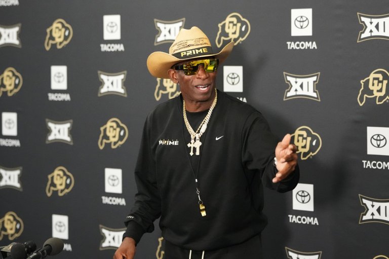 Deputy tried to serve civil papers to Deion Sanders at Colorado practice, but coach was unavailable | iNFOnews.ca