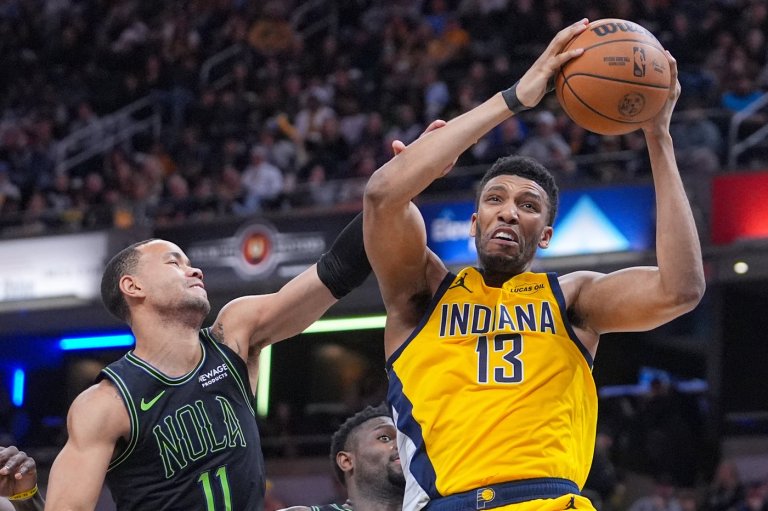 Hawks bolster inside depth for playoff run by signing former Pacers center Tony Bradley | iNFOnews.ca