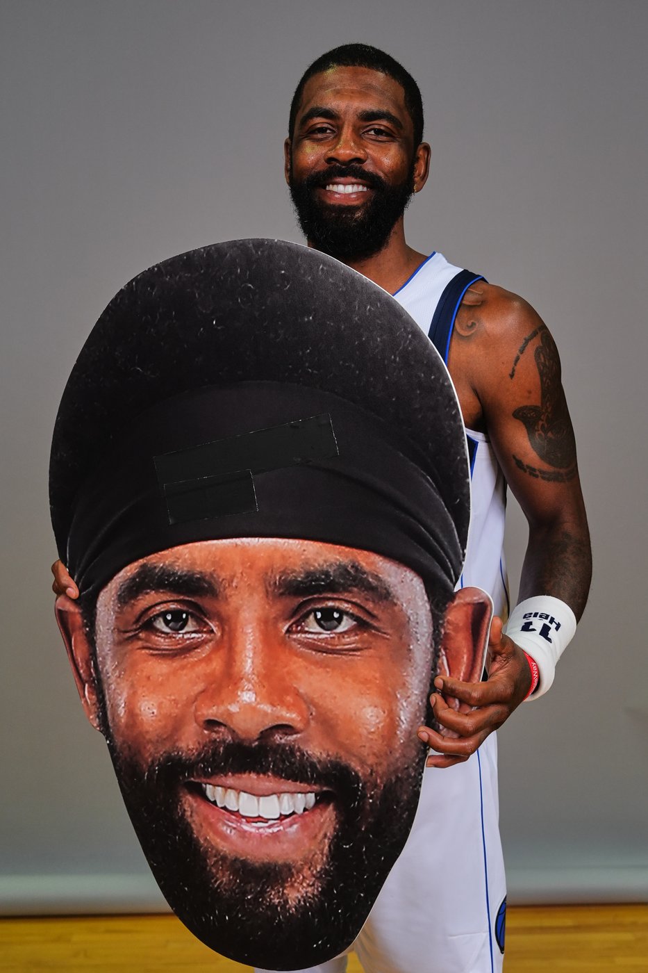 Mavs see a clear path to contention if the health of Irving and Davis, Flagg's arrival go as planned | iNFOnews.ca