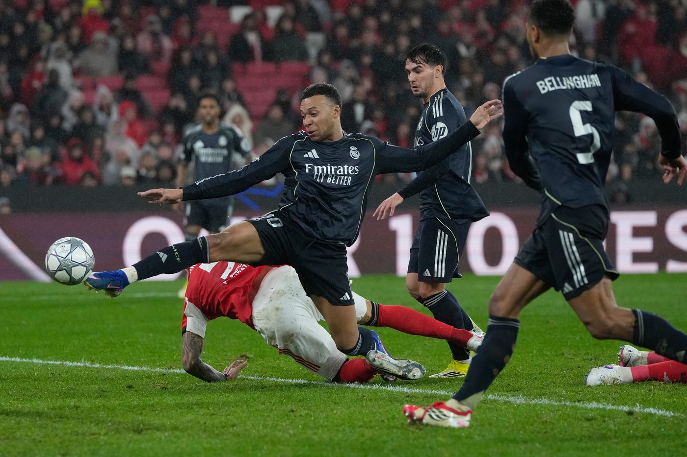 Real Madrid refocuses on La Liga after stunning loss to Benfica | iNFOnews.ca
