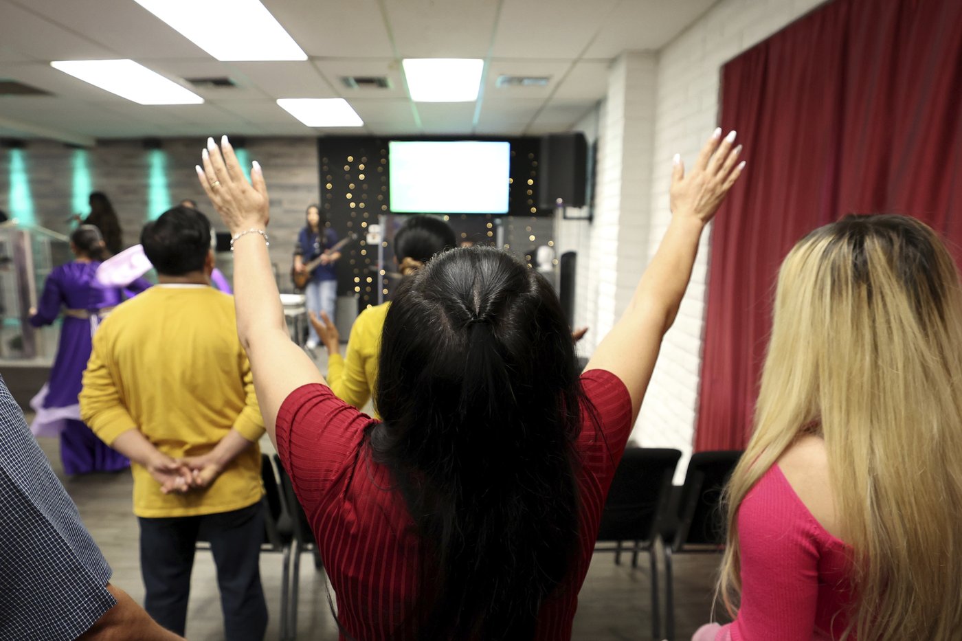 Latino evangelical voters torn between their faith and harsh rhetoric around immigration | iNFOnews.ca Latino evangelical voters torn between their faith and harsh rhetoric around immigration | iNFOnews.ca