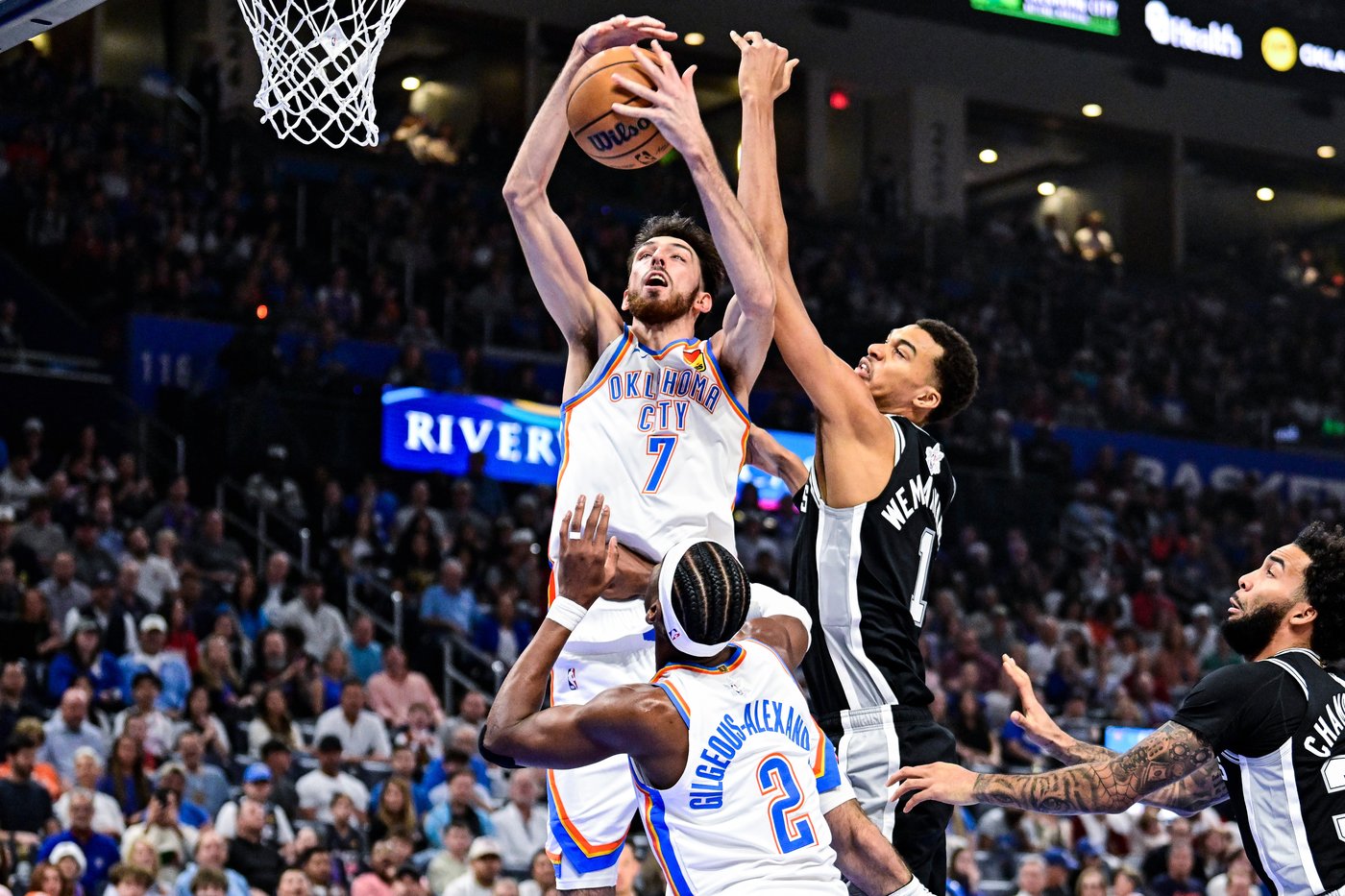 Spurs beat Thunder 117-102 for 3rd win over defending NBA champs in 2 weeks | iNFOnews.ca Spurs beat Thunder 117-102 for 3rd win over defending NBA champs in 2 weeks | iNFOnews.ca