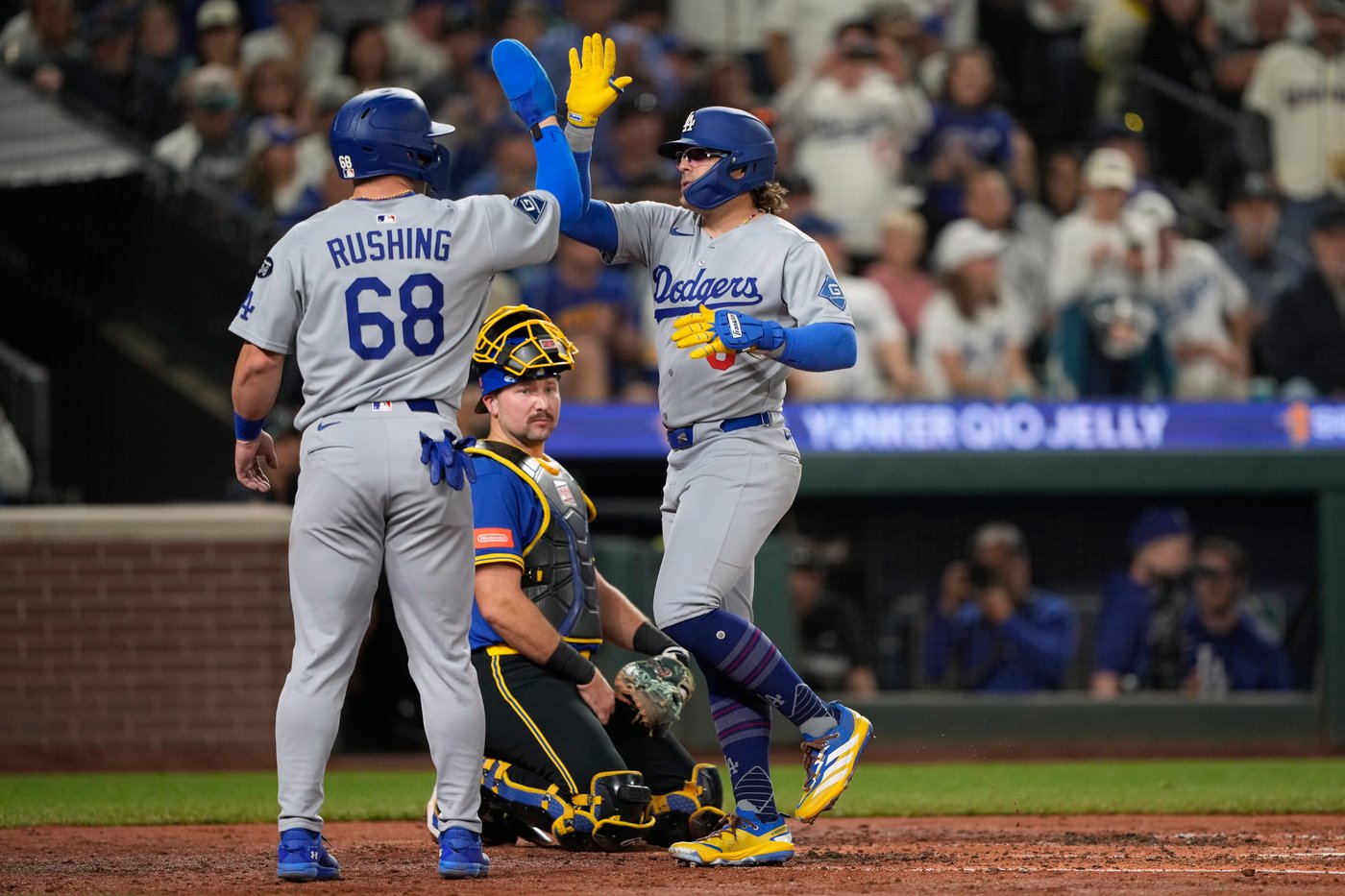 Kiké Hernández hits 2-run HR, Dalton Rushing has 2 hits and a key RBI as Dodgers beat Mariners 3-2 | iNFOnews.ca Kiké Hernández hits 2-run HR, Dalton Rushing has 2 hits and a key RBI as Dodgers beat Mariners 3-2 | iNFOnews.ca