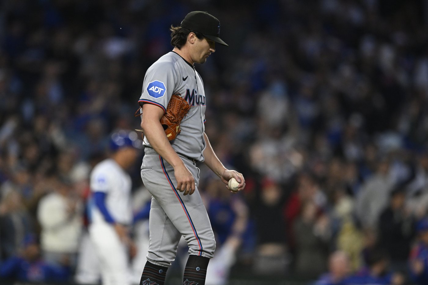 Swanson and Suzuki homer as the Cubs beat the Marlins 5-2 | iNFOnews.ca
