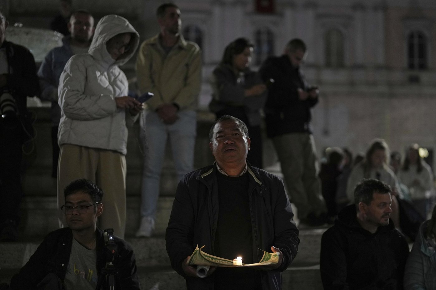 Pope's burial place reflects his 'humble, essential' life, Rome's poor will pay him a final tribute | iNFOnews.ca