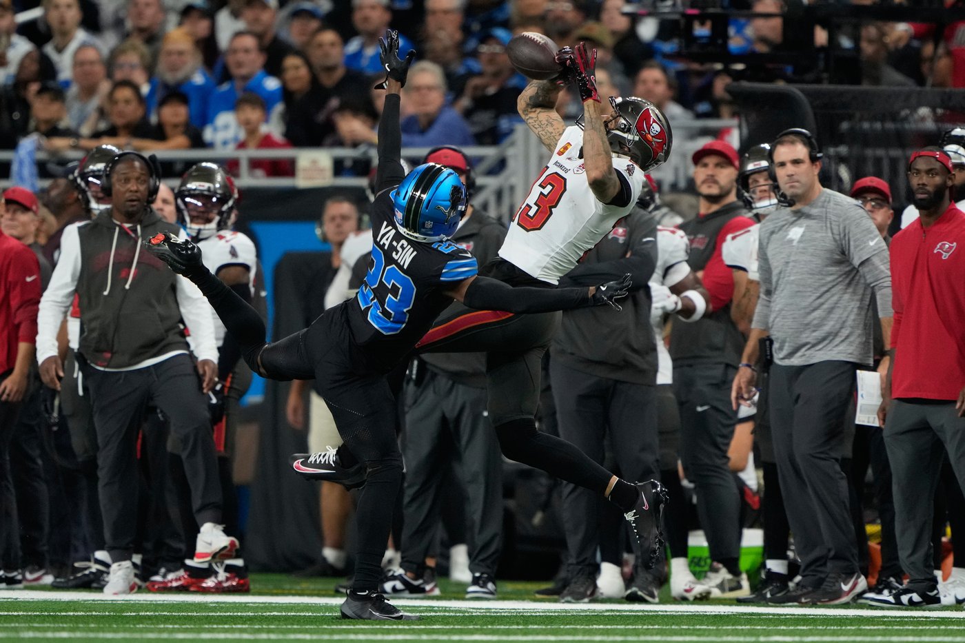 Dan Campbell thrilled by makeshift secondary after beating Tampa Bay 24-9 | iNFOnews.ca