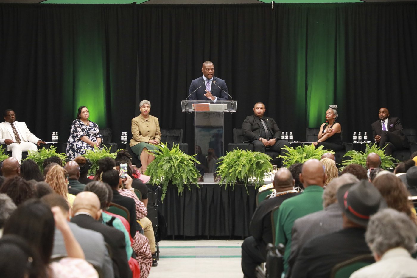 Tulsa's new Black mayor proposes $100M trust to 'repair' impact of 1921 Race Massacre | iNFOnews.ca