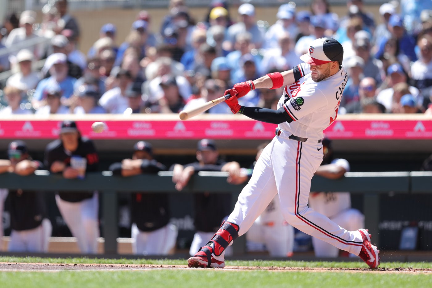 Twins hold on to beat Blue Jays 4-3 after Ryan leaves with elbow soreness | iNFOnews.ca Twins hold on to beat Blue Jays 4-3 after Ryan leaves with elbow soreness | iNFOnews.ca