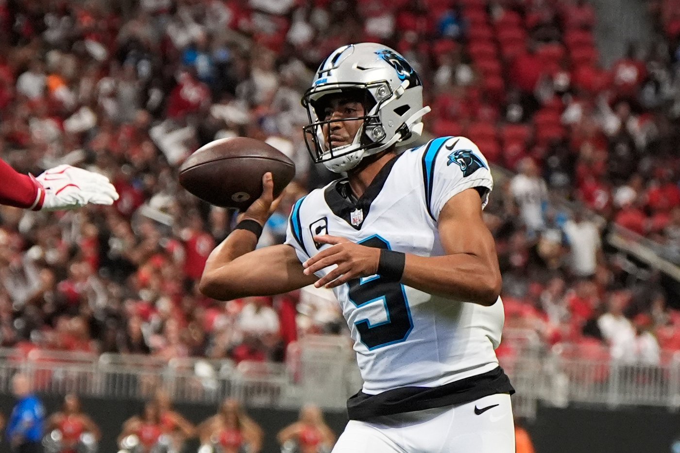 Panthers defense quickly turns page on Week 1 disappointment, finds swagger in 34-3 rout of Falcons | iNFOnews.ca Panthers defense quickly turns page on Week 1 disappointment, finds swagger in 34-3 rout of Falcons | iNFOnews.ca