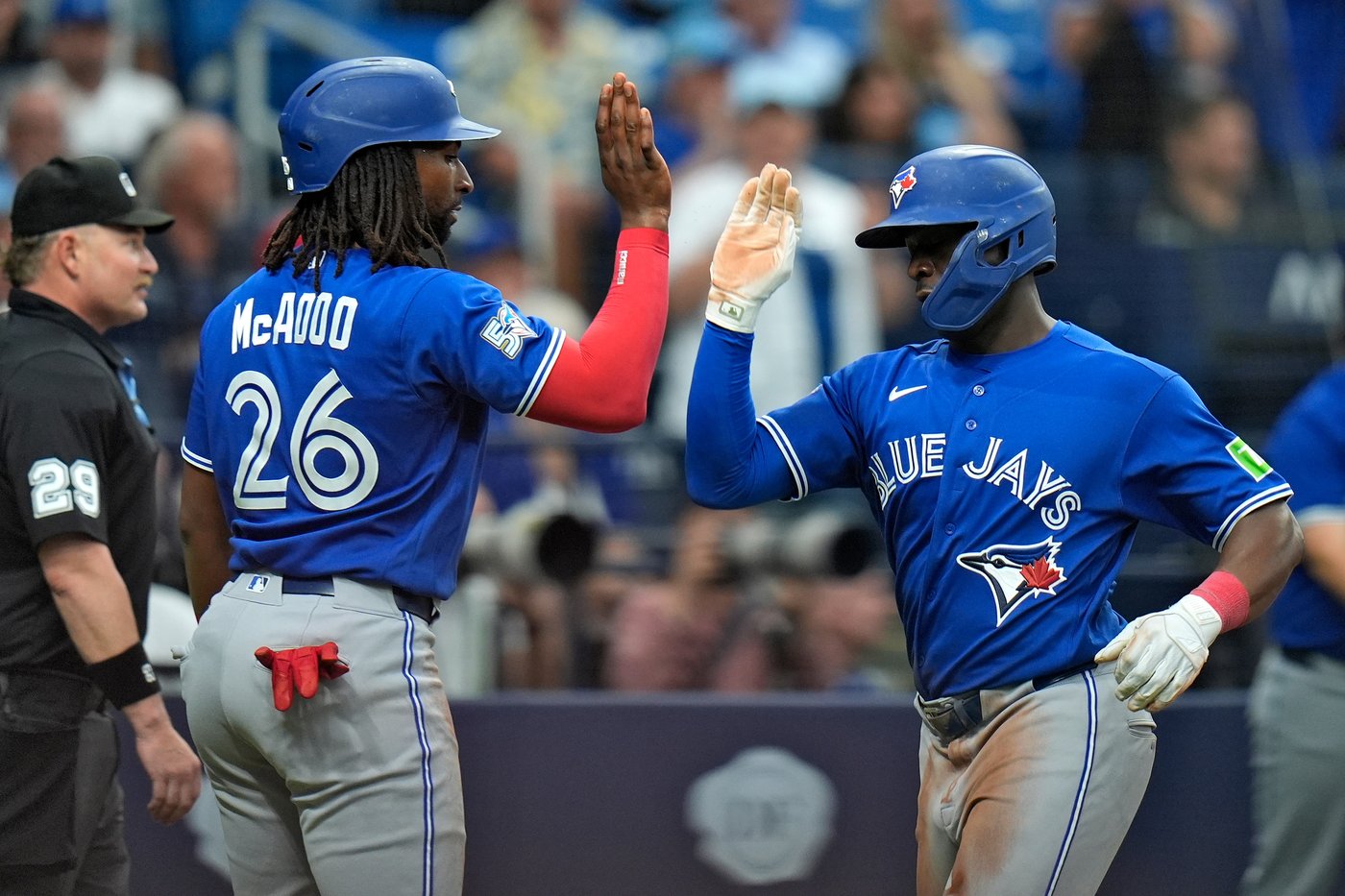 Blue Jays hit 3 homers to power past Rays 5-1 | iNFOnews.ca