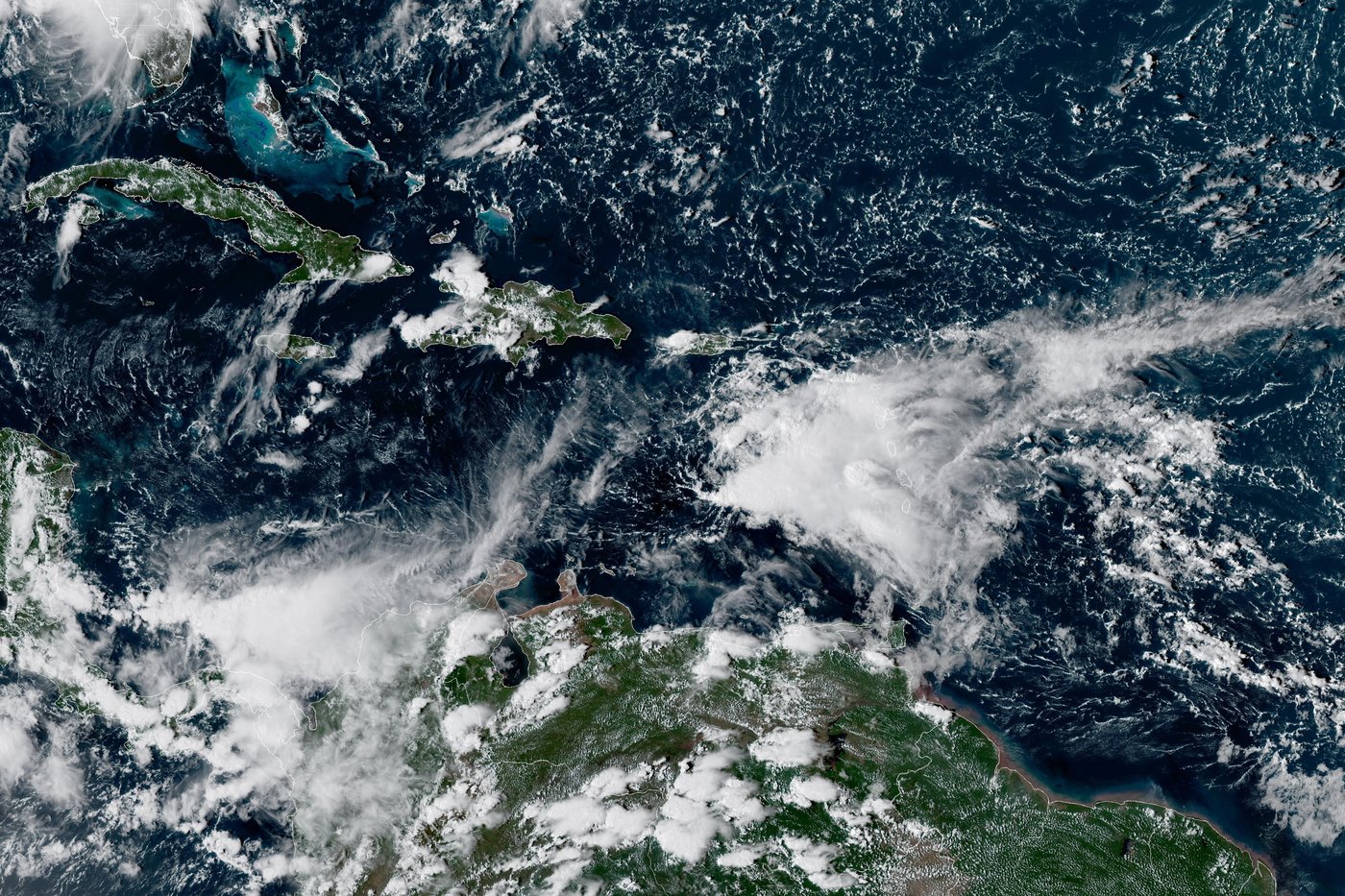 Heavy rains pummel St. Vincent and the Grenadines, forcing school closures | iNFOnews.ca
