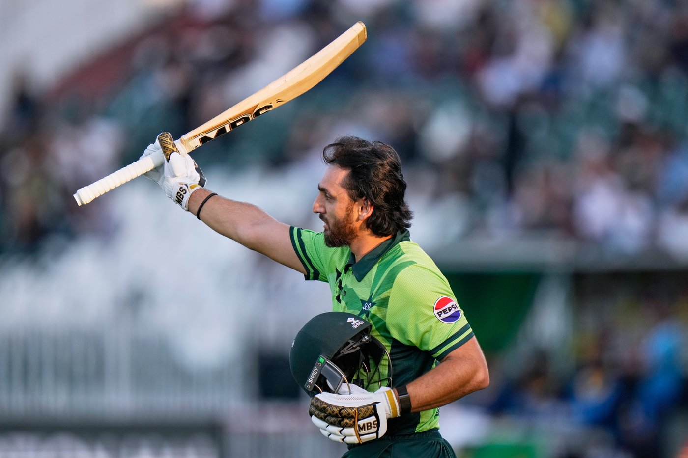 Agha's comeback century sinks Sri Lanka and gives Pakistan winning start in cricket tri-series | iNFOnews.ca