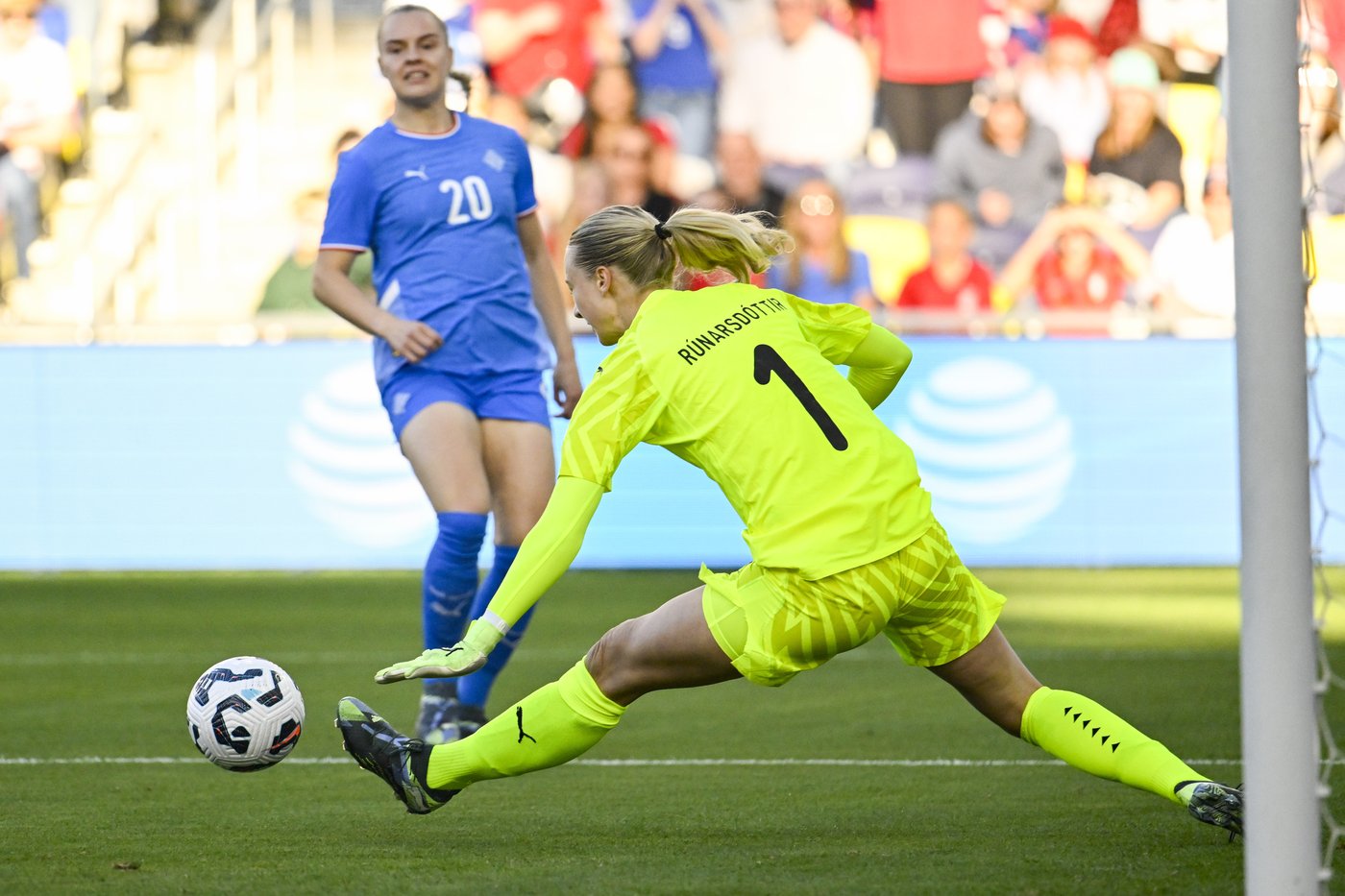 USWNT comes from behind for 3-1 win over Iceland | iNFOnews.ca
