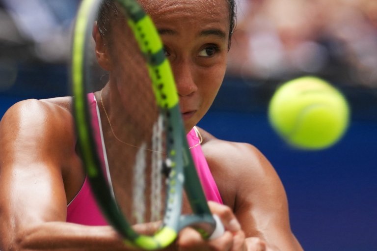 Canada's Leylah Fernandez reaches final of WTA's Singapore Tennis Open | iNFOnews.ca
