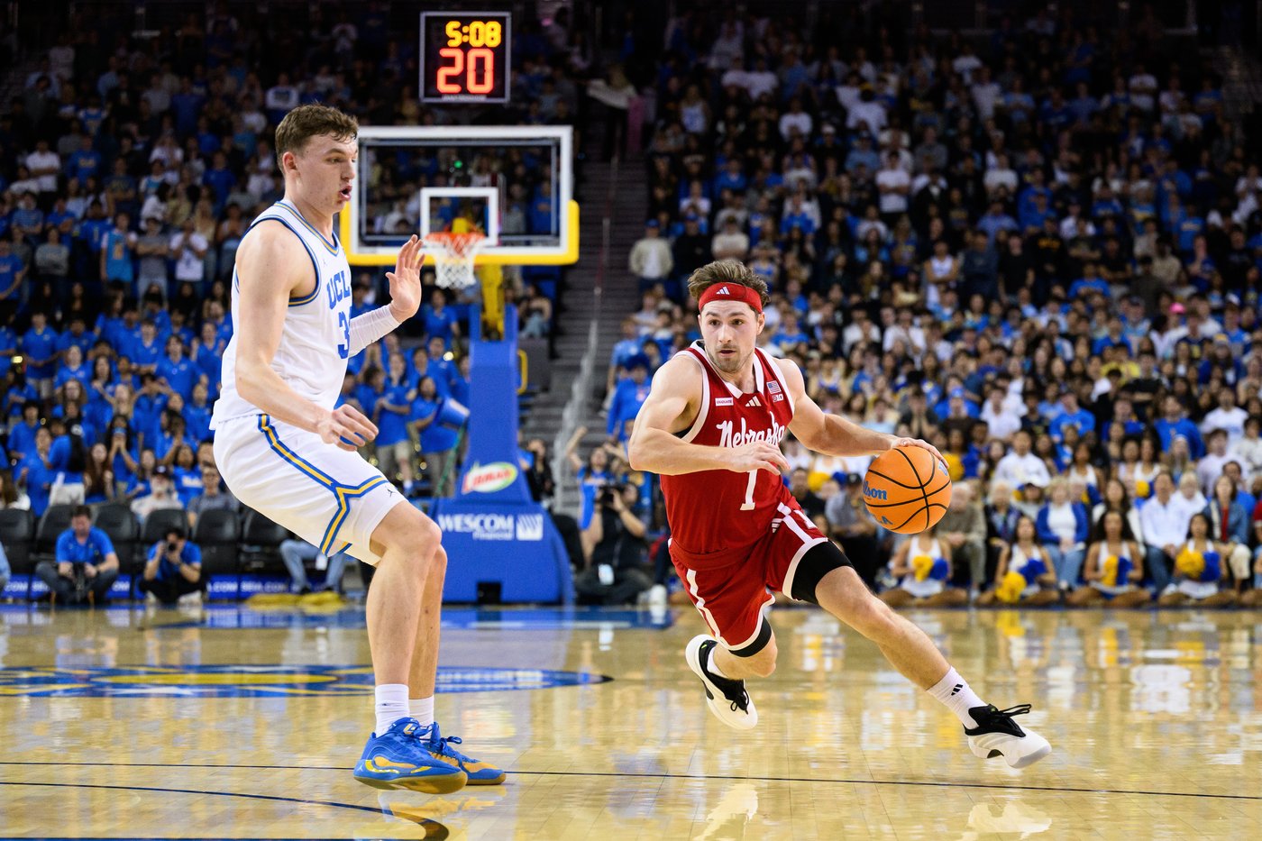 UCLA beats No. 9 Nebraska, cruising 72-52 to snap the Cornhuskers’ 3-game streak | iNFOnews.ca