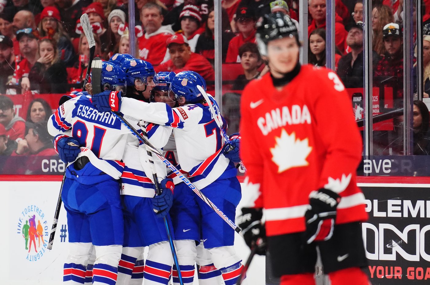 U.S. beats undisciplined Canada 4-1 on New Year's Eve at world juniors | iNFOnews.ca
