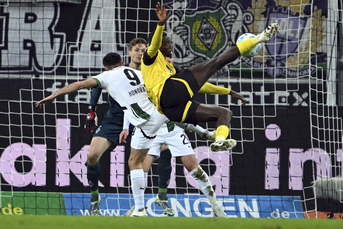 Musiala strikes twice to help Bayern end mini-skid without the injured Kane | iNFOnews.ca