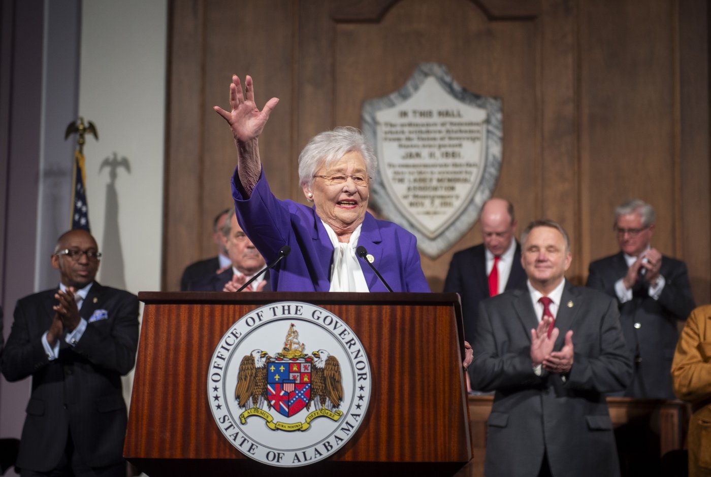 Alabama Gov. Kay Ivey treated for dehydration at campaign rally | iNFOnews.ca Alabama Gov. Kay Ivey treated for dehydration at campaign rally | iNFOnews.ca