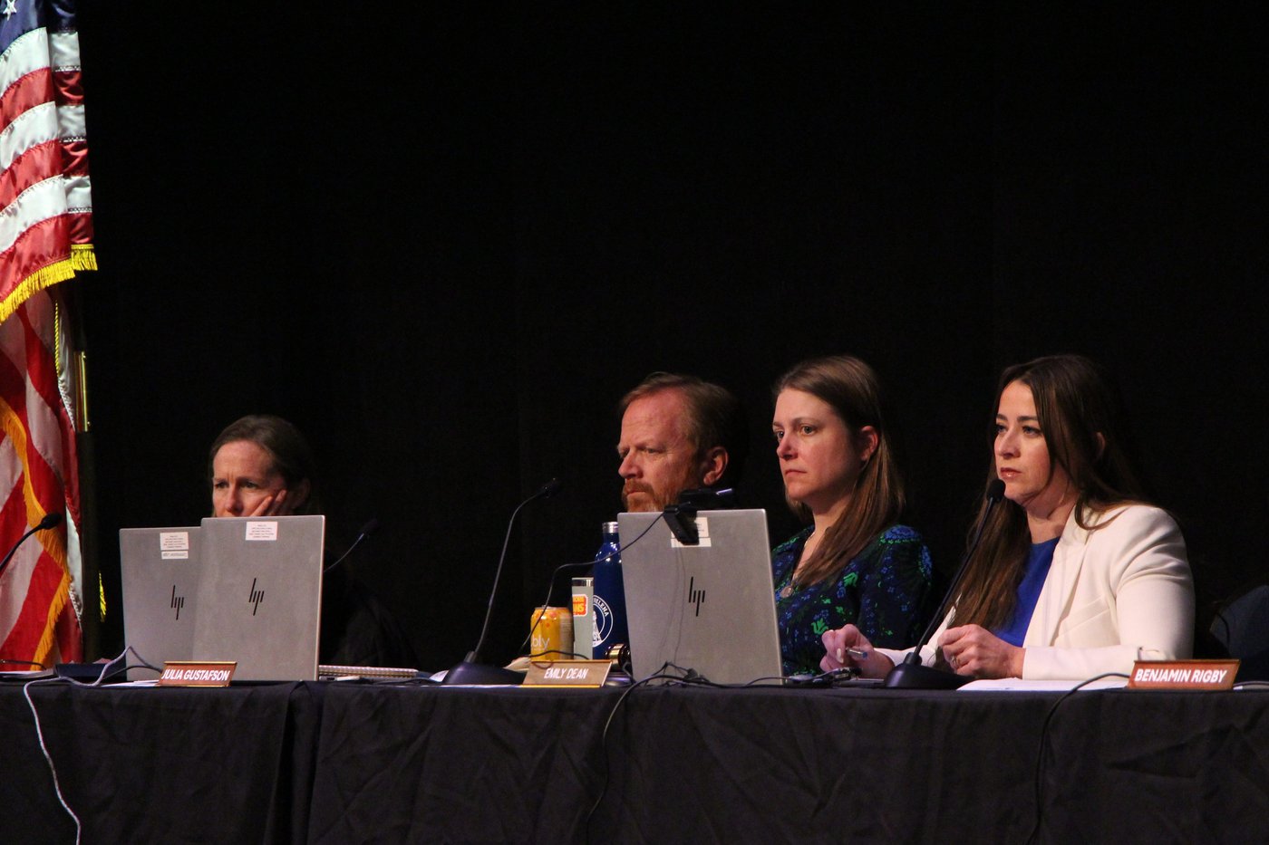 Helena city commission scraps immigration resolution, citing legal risk | iNFOnews.ca