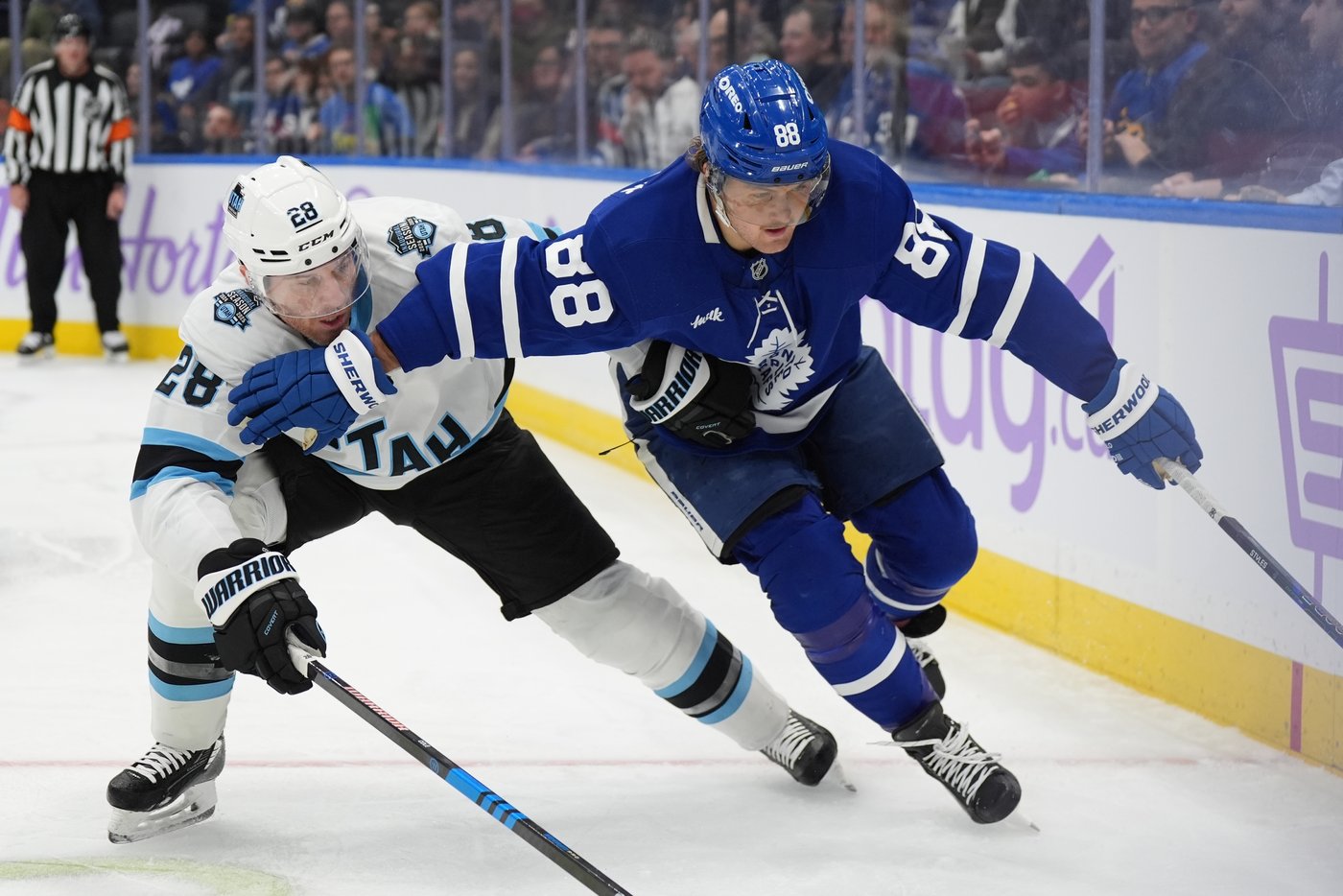 Marner leads the Maple Leafs on a special night for the Nylander brothers | iNFOnews.ca