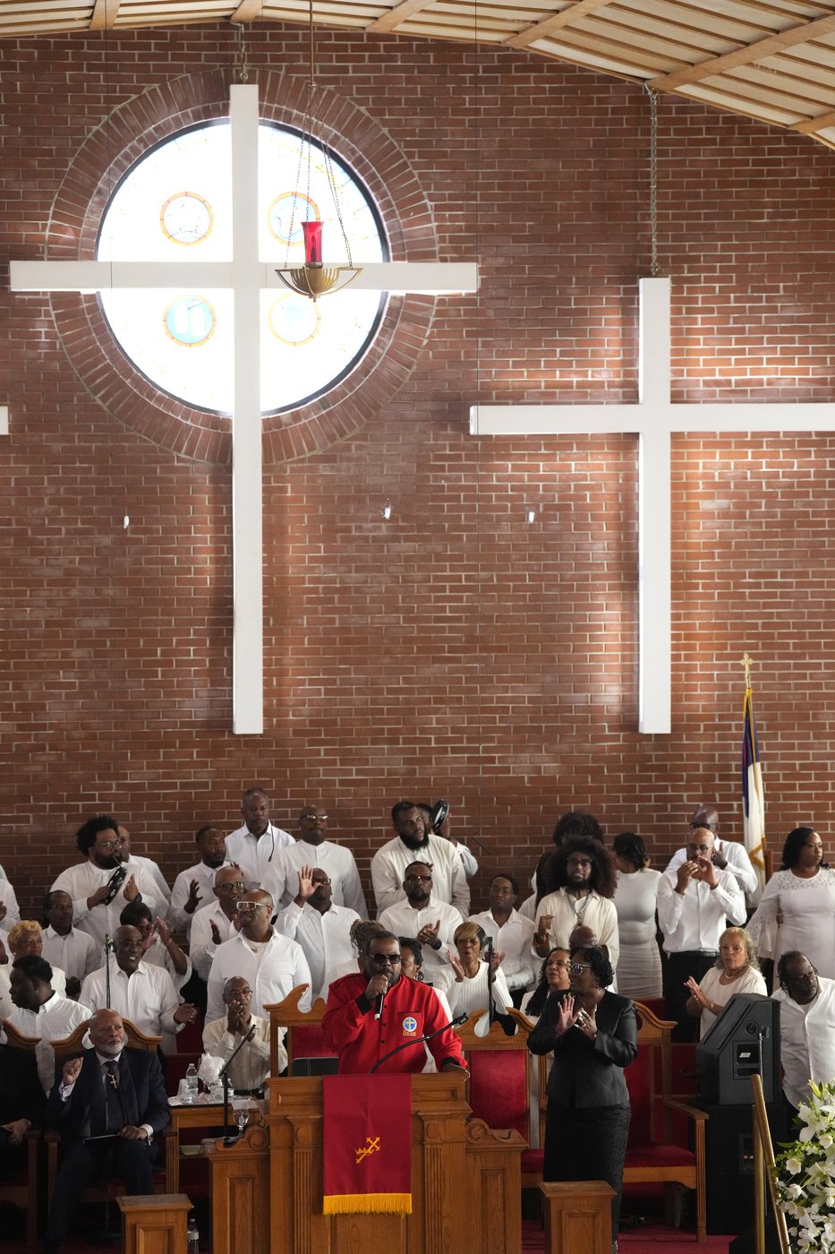 Cissy Houston mourned by Dionne Warwick, politicians and more at longtime church | iNFOnews.ca