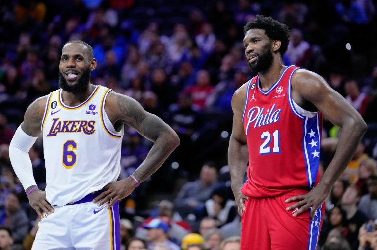 76ers celebrate James' arrival with coronation photo fit for basketball's King | iNFOnews.ca