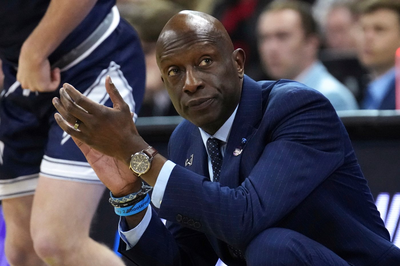 Mike Brey, James Jones, Lisa Bluder and Ernie Johnson to receive Joe Lapchick Character Award | iNFOnews.ca