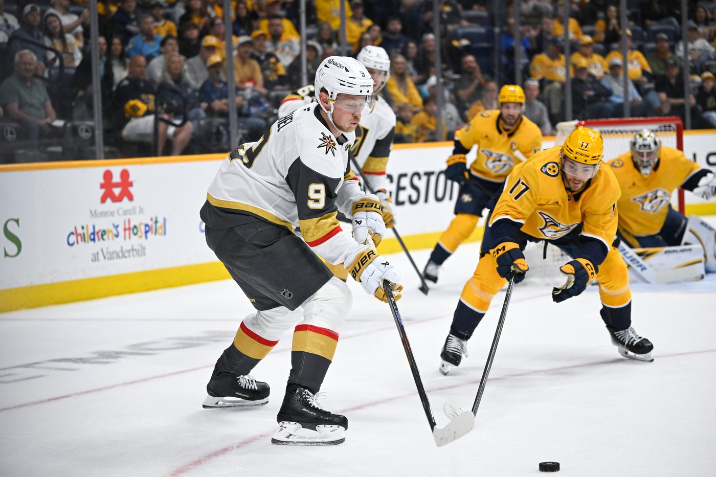 Stamkos' 3-point game powers the Predators to a 4-1 win over the Golden Knights | iNFOnews.ca