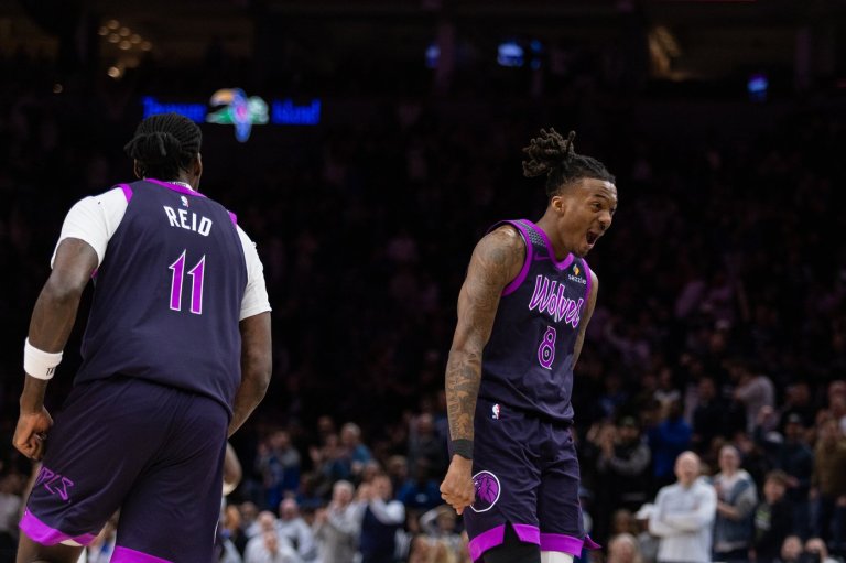 Anthony Edwards scores 40 points to help the T-wolves hand the Mavericks their 10th straight loss | iNFOnews.ca