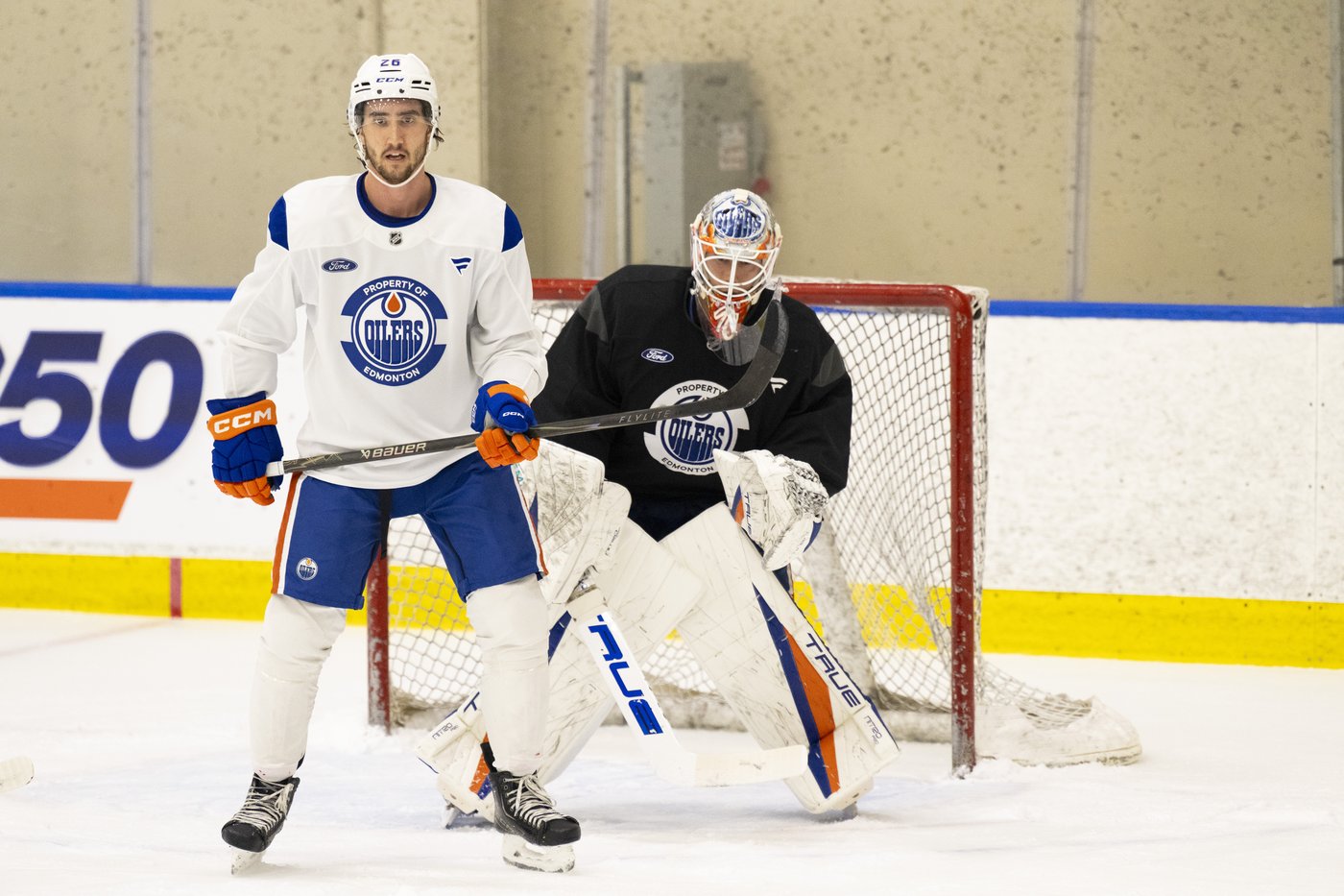 'Babs is taking everything': Heat on new Oilers coach takes media glare off players | iNFOnews.ca