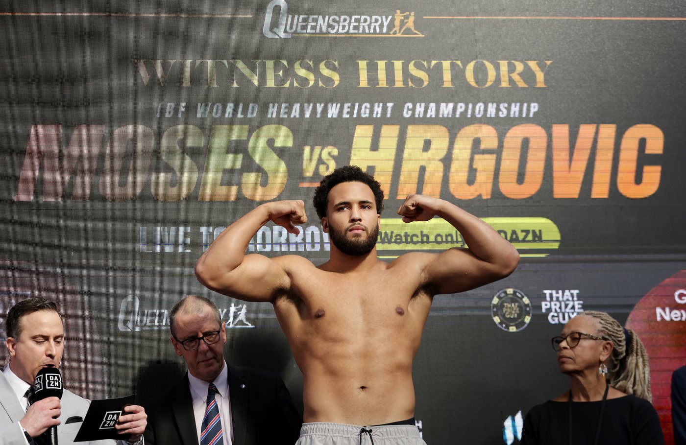 Itauma brushes off 'school' jibes as he aims to be youngest heavyweight champ since Tyson | iNFOnews.ca