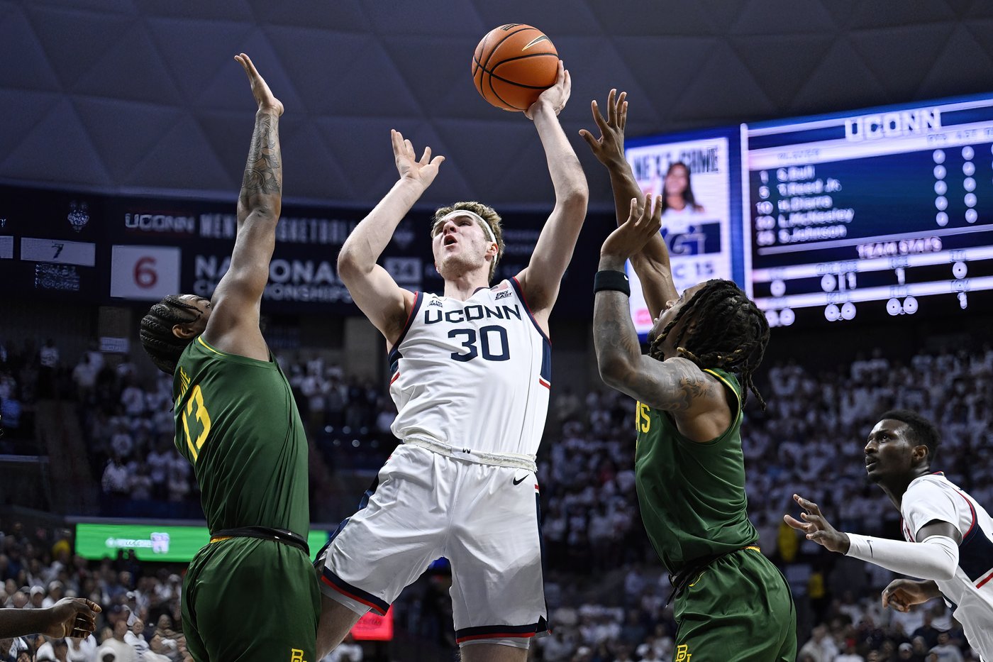McNeeley scores 17 points as No. 25 UConn rallies to a 76-72 win over No. 15 Baylor | iNFOnews.ca McNeeley scores 17 points as No. 25 UConn rallies to a 76-72 win over No. 15 Baylor | iNFOnews.ca