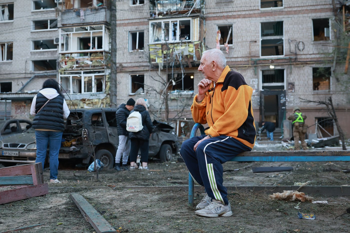 Russian strikes across Ukraine kill 3 people as Kyiv struggles to counter escalating attacks | iNFOnews.ca Russian strikes across Ukraine kill 3 people as Kyiv struggles to counter escalating attacks | iNFOnews.ca