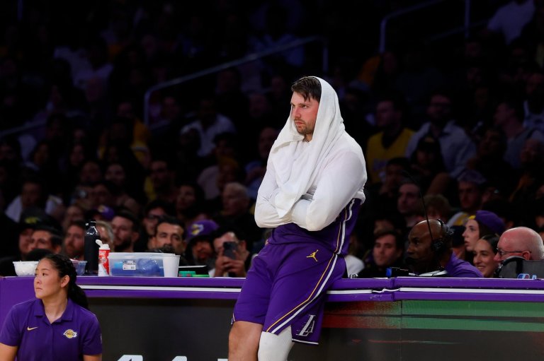 Luka Doncic sitting out Lakers' visit to Clippers with back tightness | iNFOnews.ca