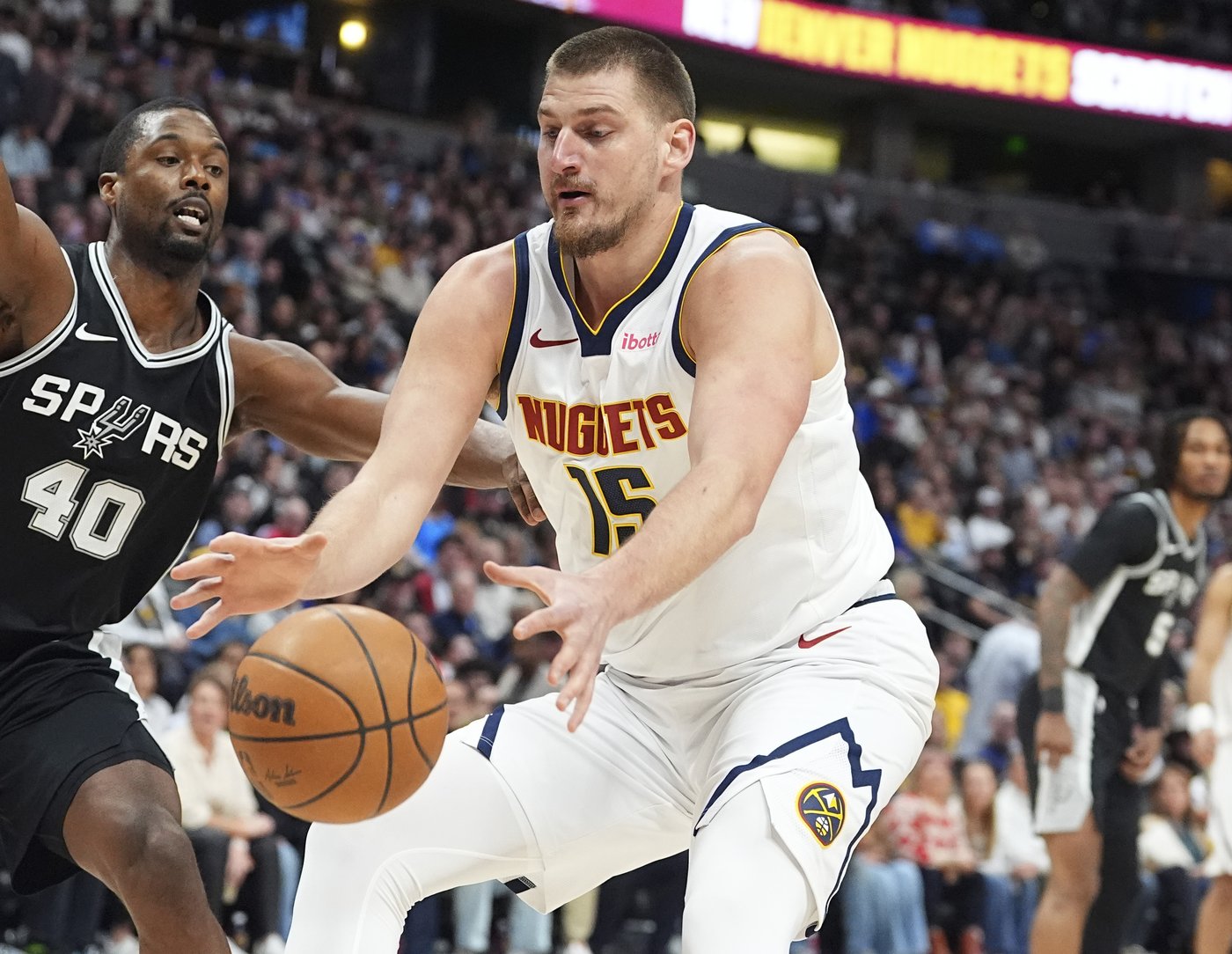 Wembanyama denies Jokic in closing seconds as Spurs beat Nuggets 113-110 | iNFOnews.ca