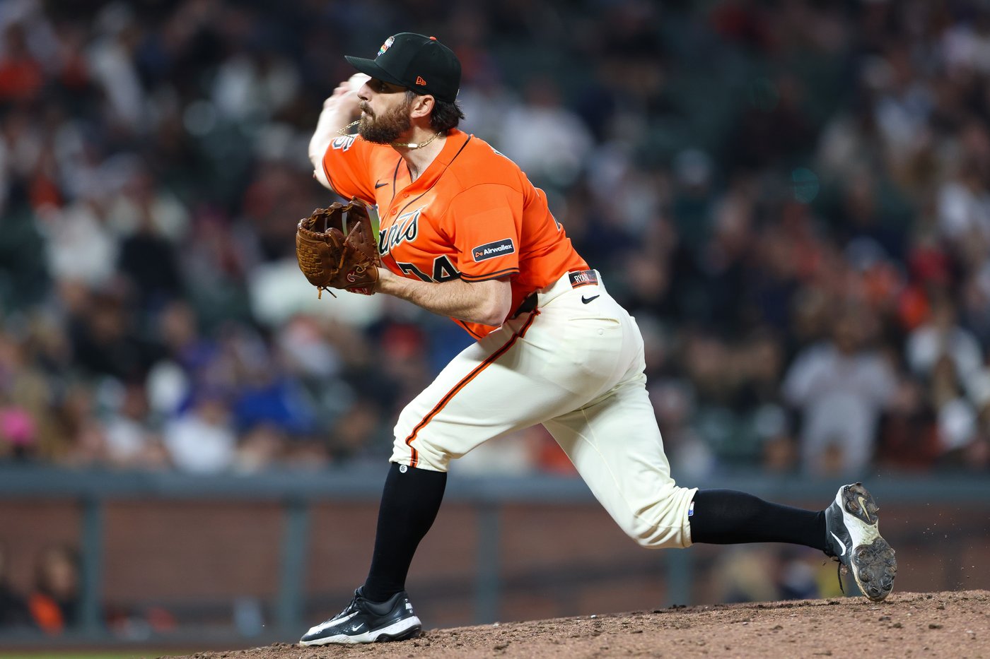 MLB warns players about altering uniforms after Giants pitchers add Bible verses on Pride Night | iNFOnews.ca